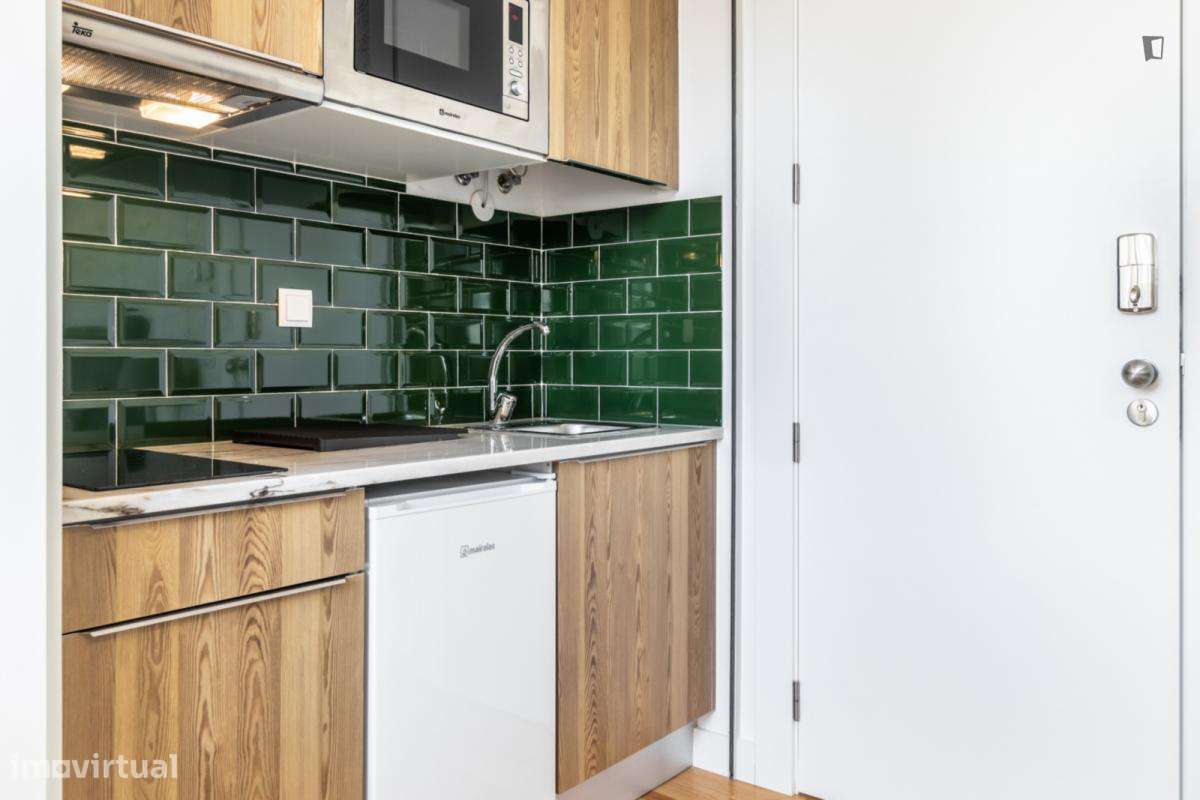 Estúdio - localizado em Montarroio Coimbra - Grande imagem: 4/12