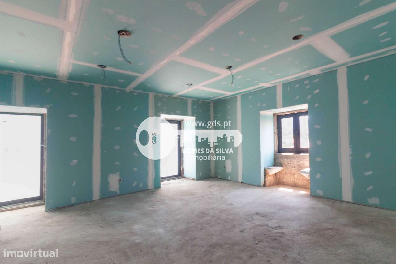 Moradia T2 Totalmente Renovada em Caniçada – Vieira do Minho - Grande imagem: 5/20