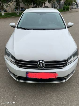 Volkswagen Passat 1.6TDI BlueMotion Tehnology Comfortline - 1