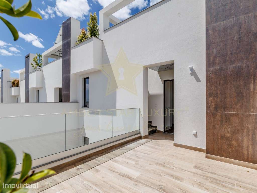 Moradia com 3 quartos com Piscina Privativa e Vista Mar - Grande imagem: 4/22