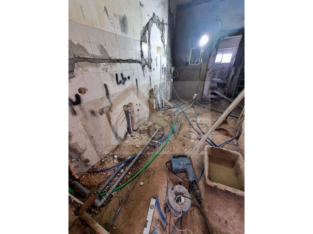 T1 em fase de remodelação total - oportunidade única!-6