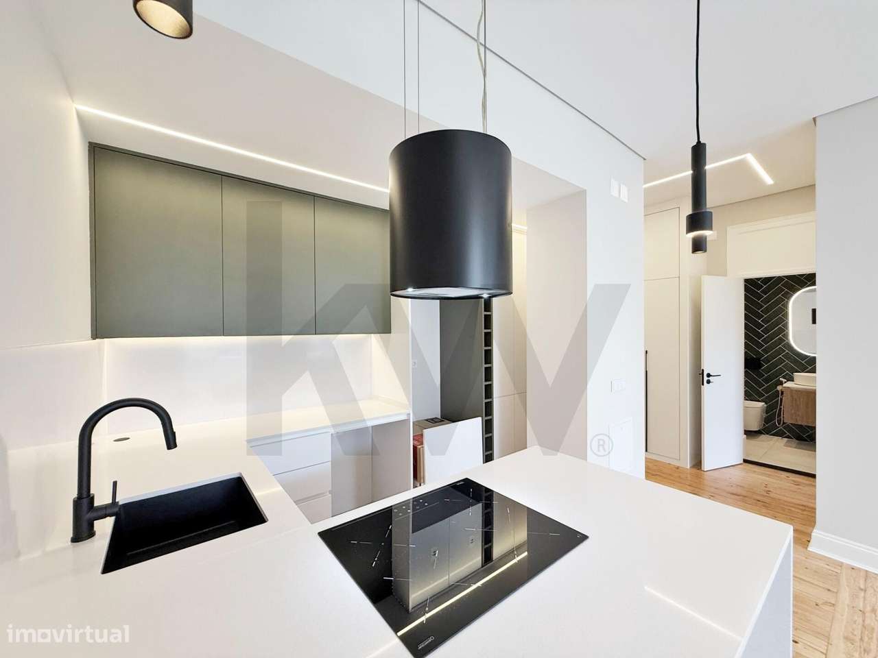 T3 REMODELADO | 2 SUITES | CLOSET | LOGRADOURO 35 m2 | AV. ALMIRANTE R-32