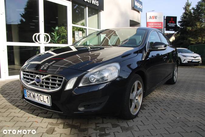 Volvo S60 - 1