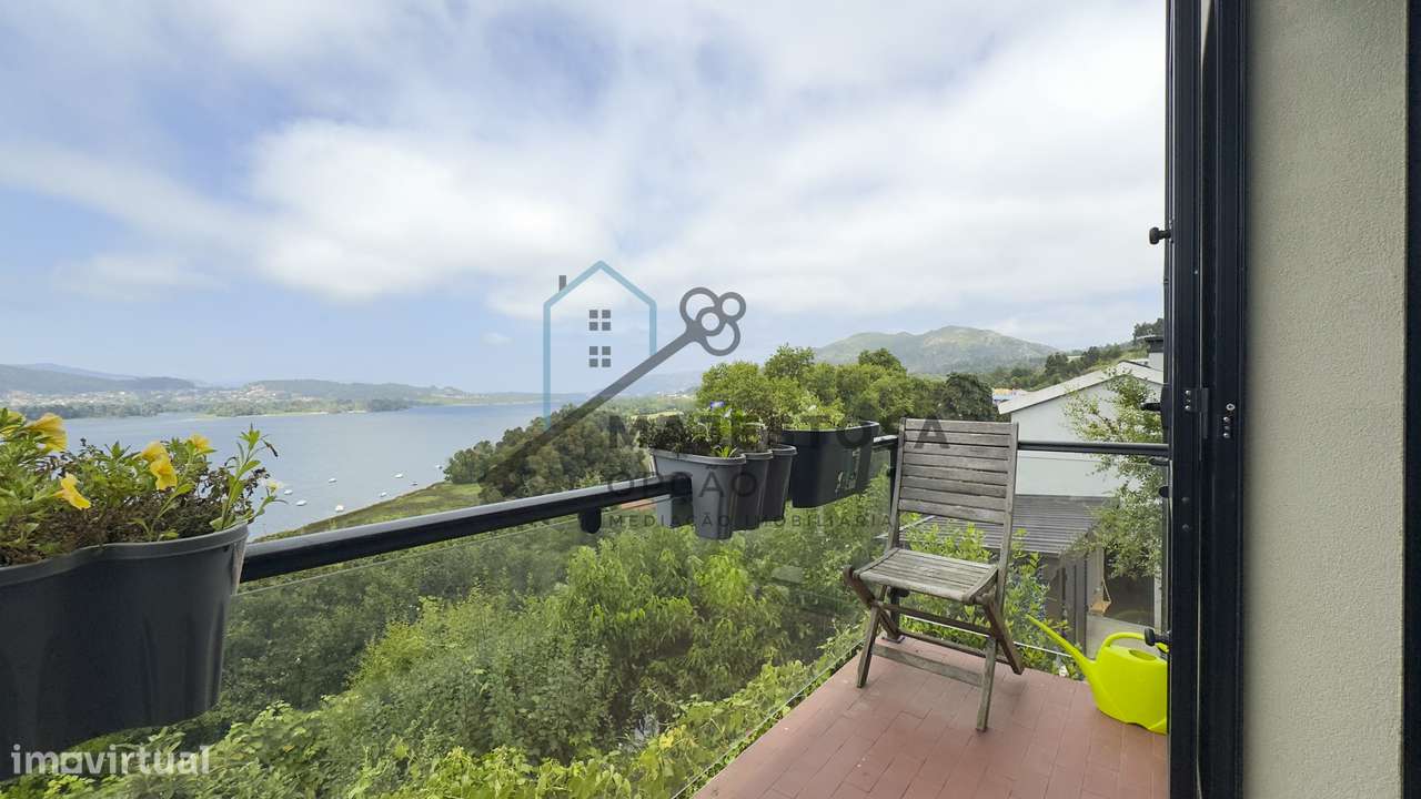Moradia Isolada com Vista para a foz do rio Minho-13