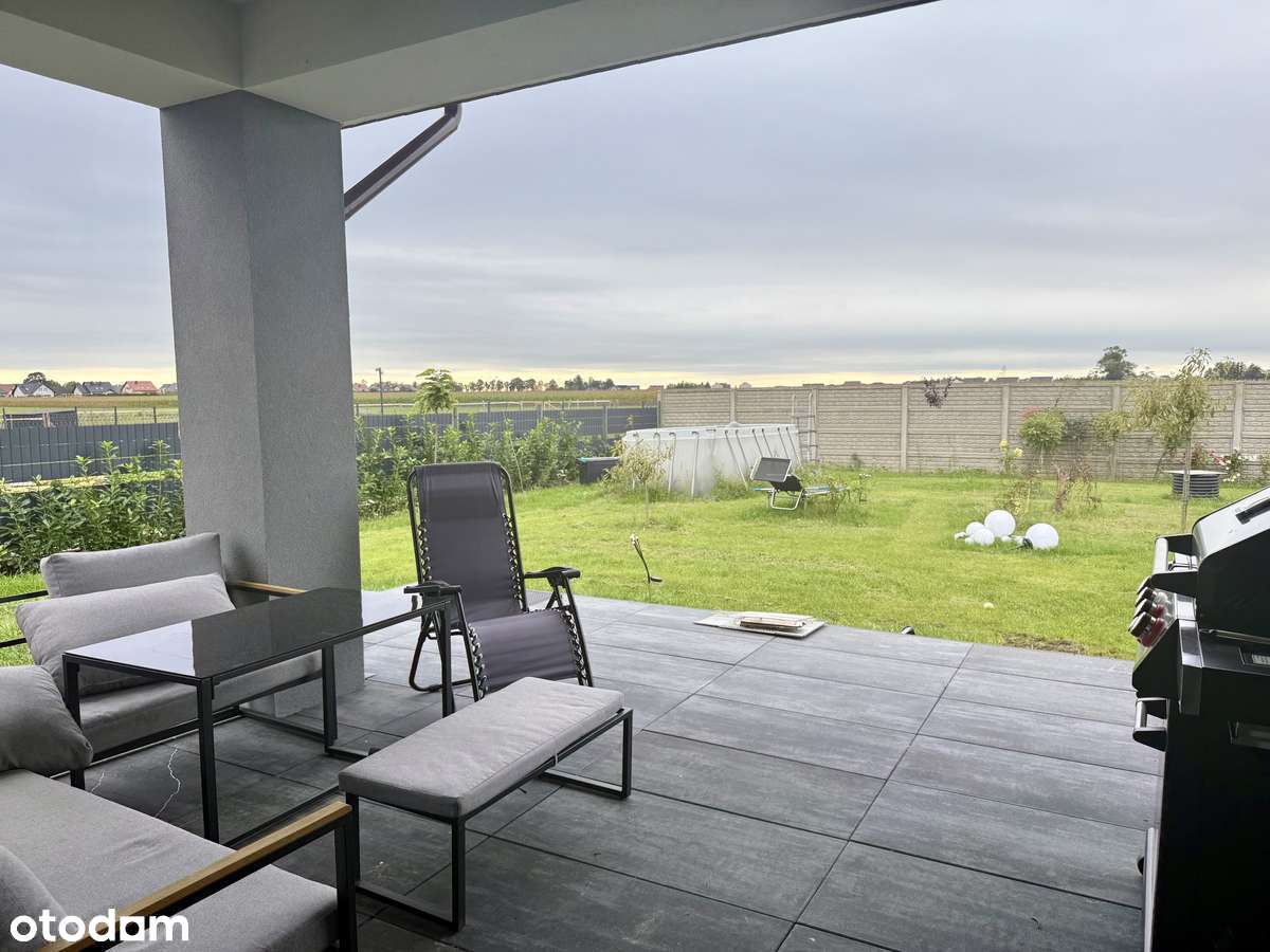 Nowy parterowy dom z lokalem użytkowym-5