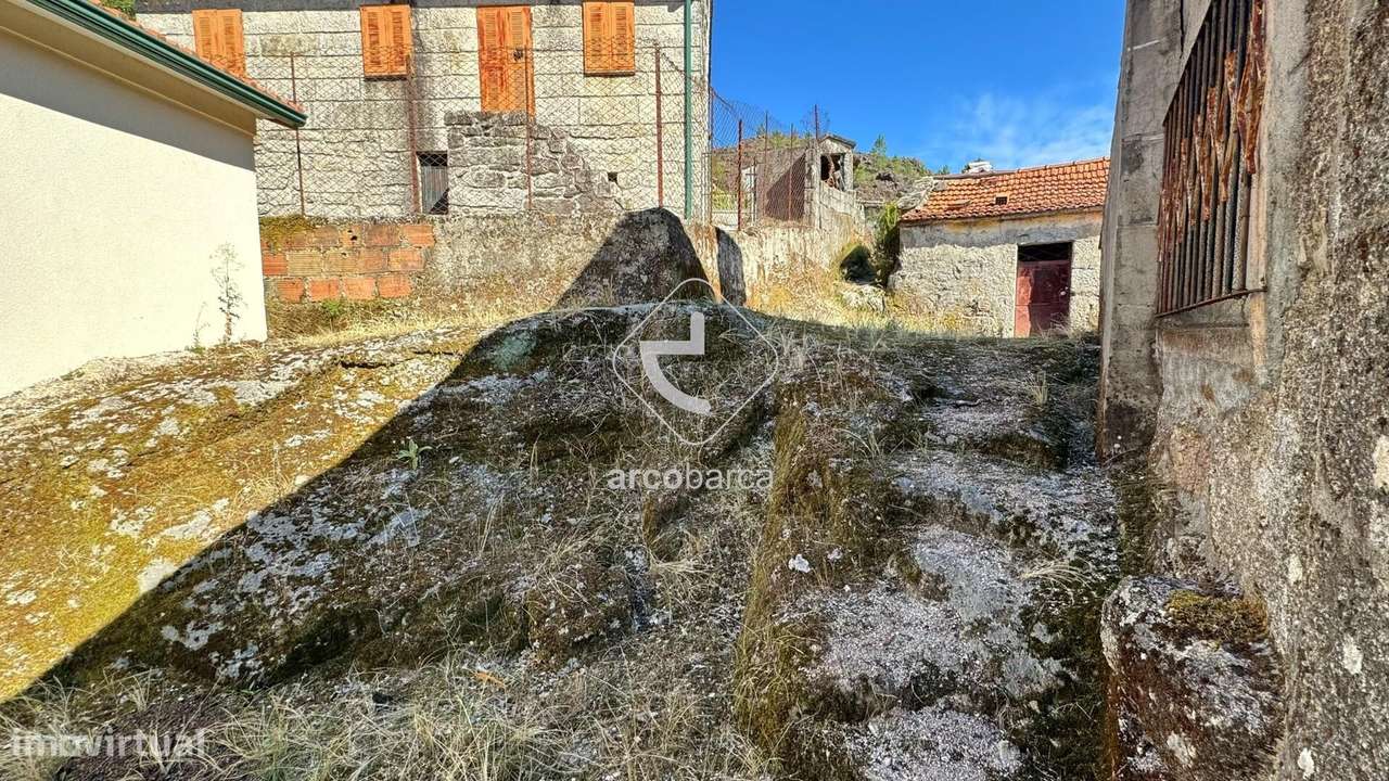 Casa em pedra, T3 - Gavieira, Arcos de Valdevez-21