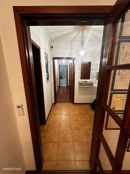 T2 Renovado c/ Garagem - Grande imagem: 5/8