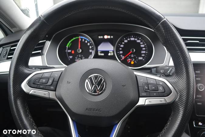 Volkswagen Passat Variant 1.4 TSI Plug-In-Hybrid DSG GTE - 17