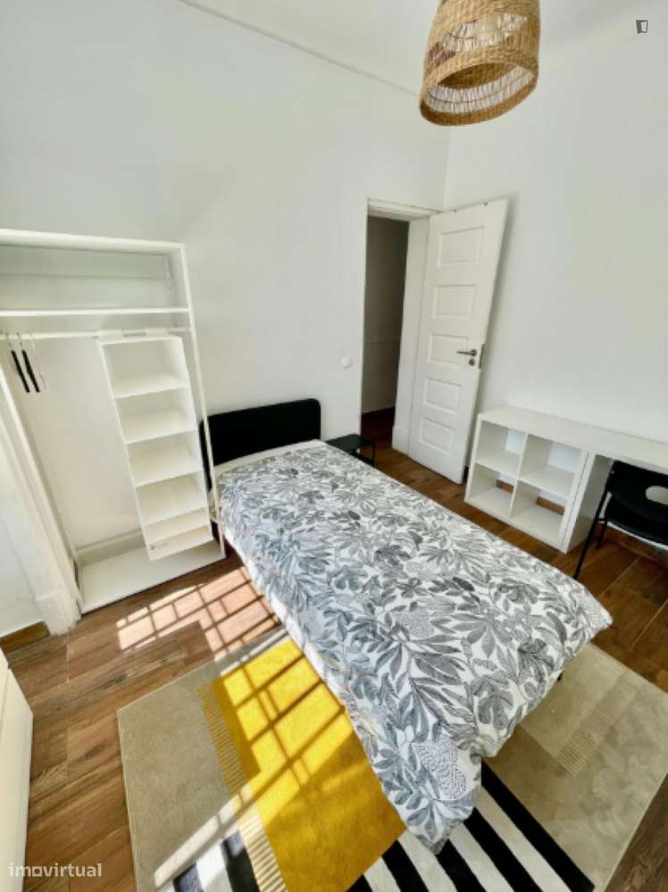 Quarto - localizado em Sete Rios Lisbon - Grande imagem: 4/10