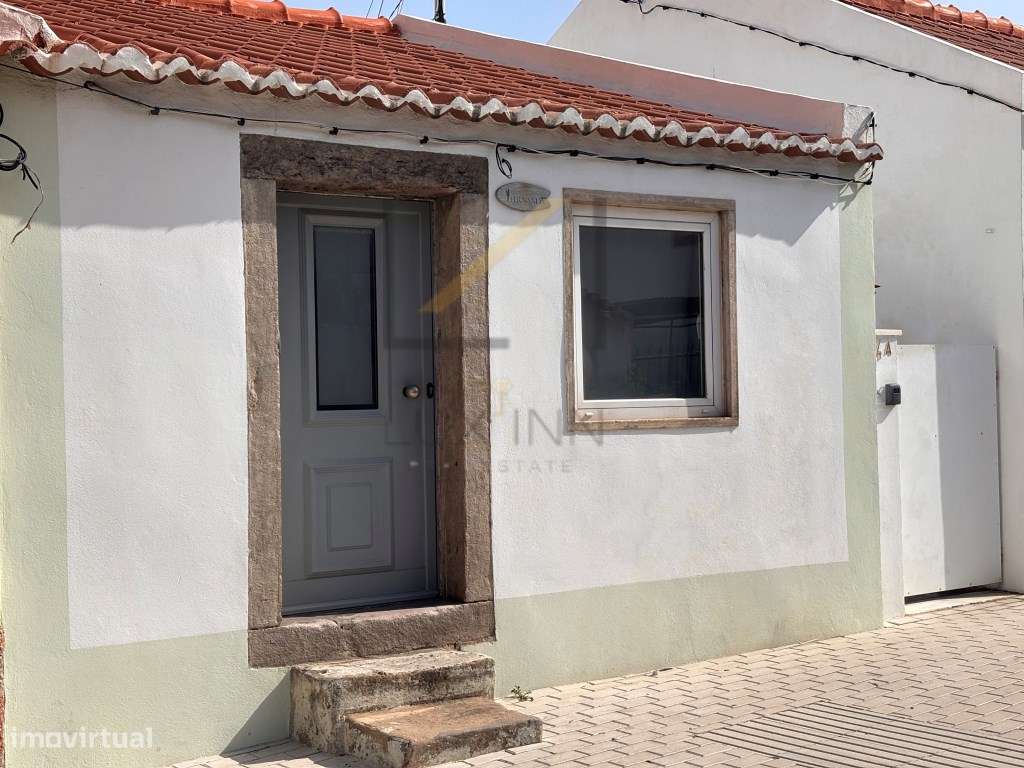 Pátio com 3 moradias para investimento-21