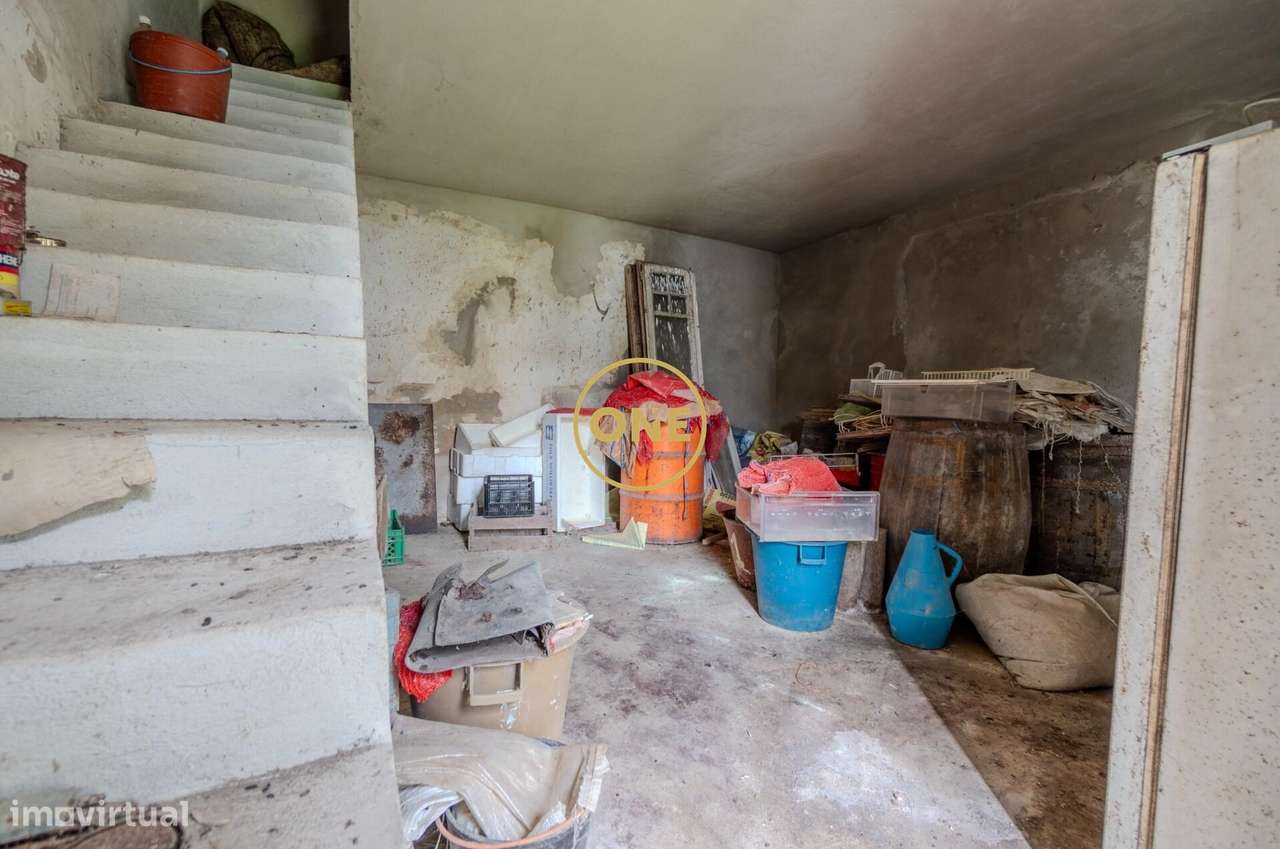 Moradias para reabilitação com terreno na Sapataria - Sobral Monte Agr - Grande imagem: 3/27