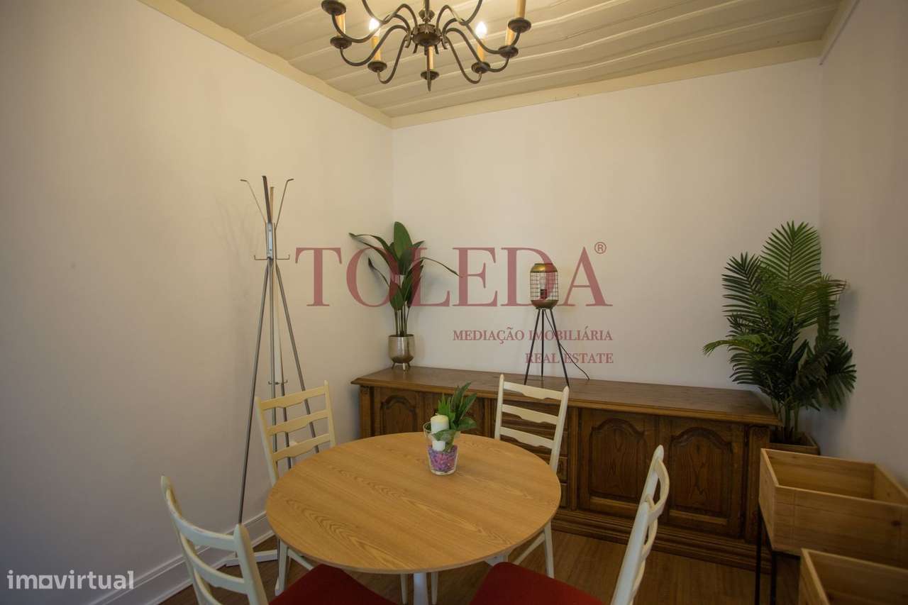 Moradia 3 Pisos 10 Divisões - Grande imagem: 4/28