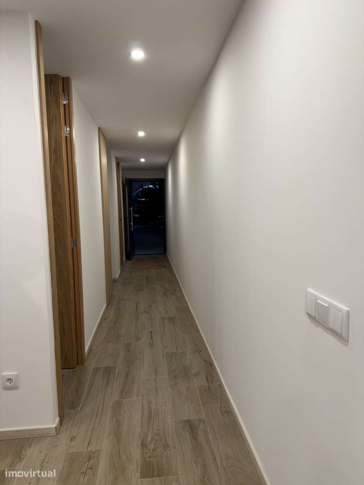 T2 em Infias - Vizela - Grande imagem: 3/8