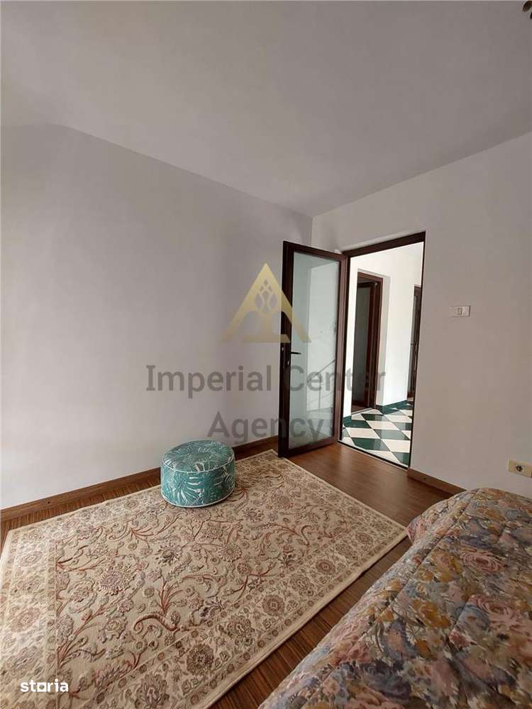 Vila de vanzare P+1 si  4200 mp teren in Com Livezi-7