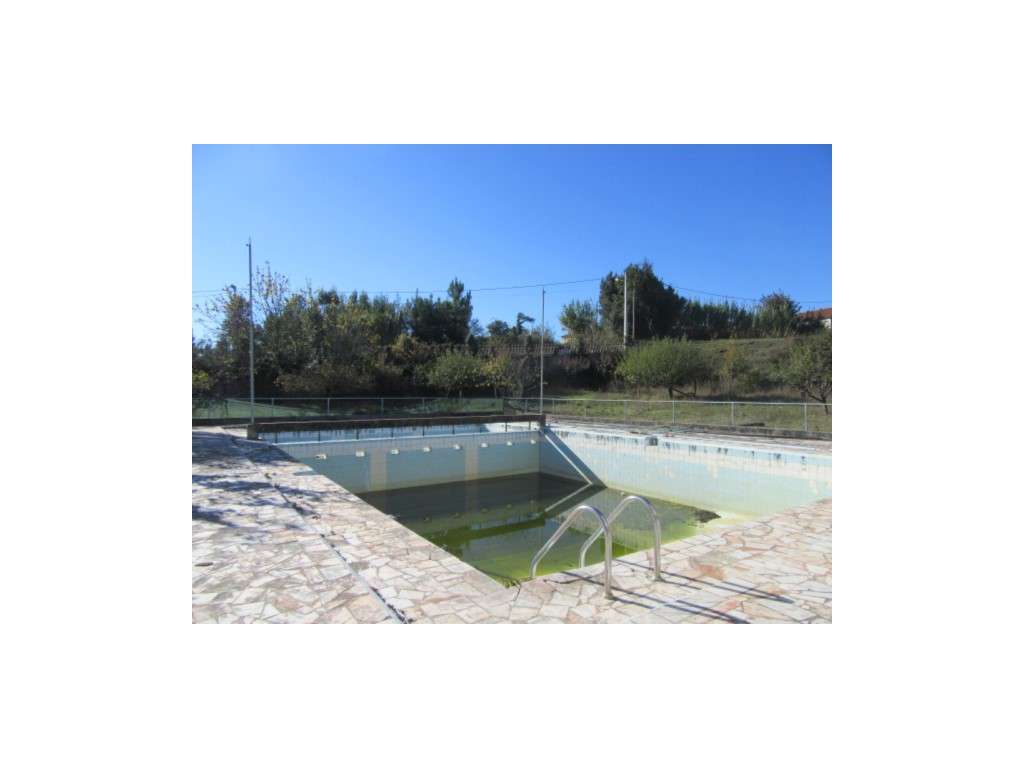 Quinta em Moinhos de Carvide / Monte Real - Grande imagem: 3/31