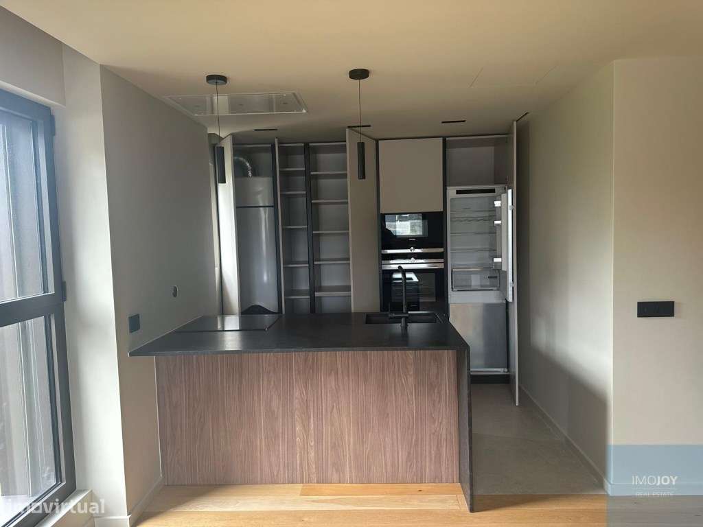 Apartamento T1 com lugar de Garagem no Porto - Grande imagem: 5/19