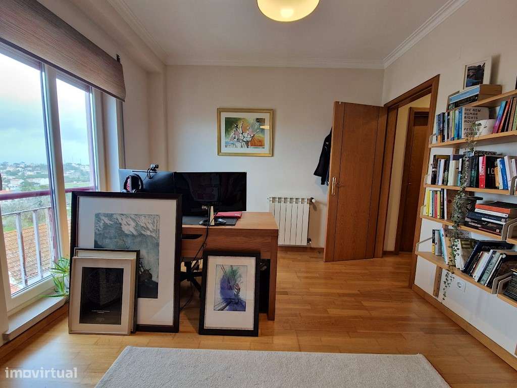 Apartamento T3 em Sesimbra com boas áreas-39