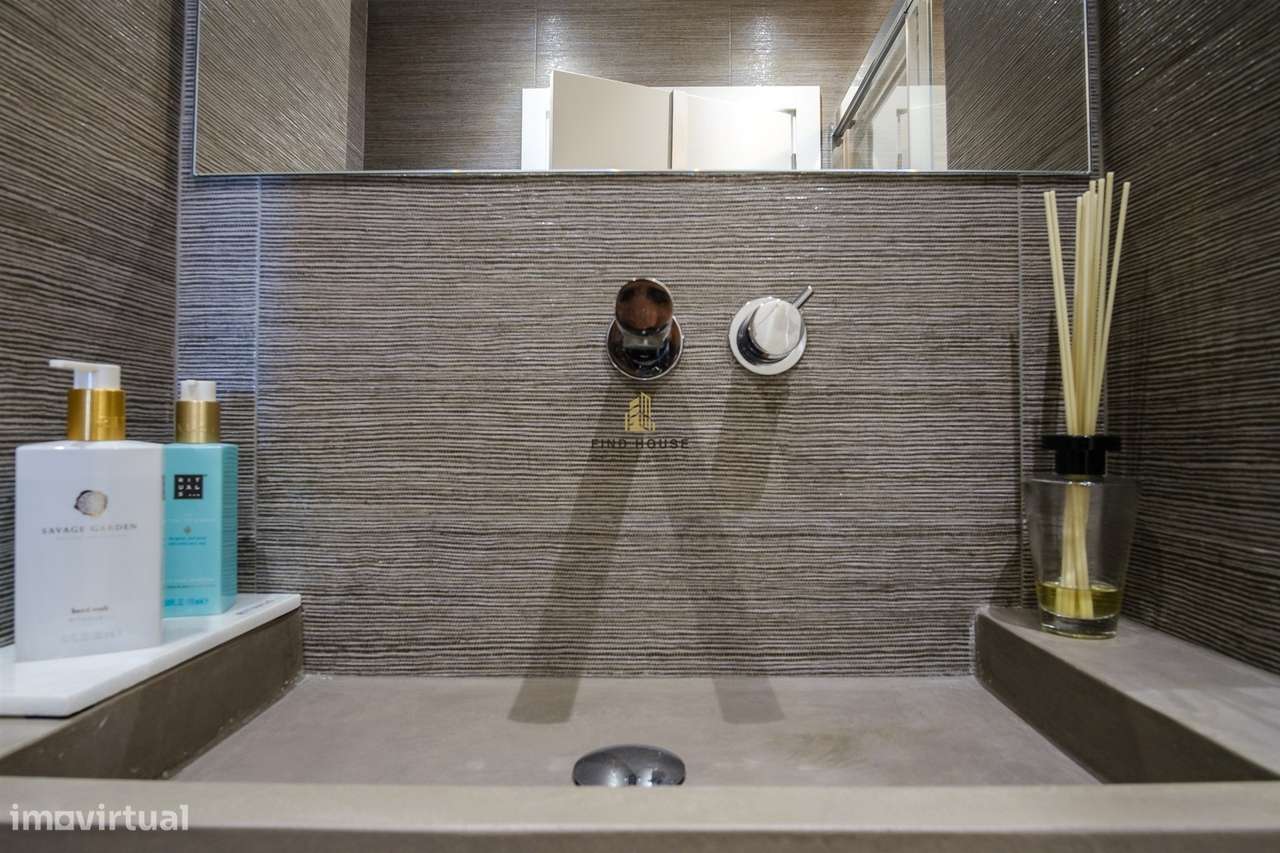 T2 com vista mar, garagem e arrecadação em Condomínio com piscina e ja-23