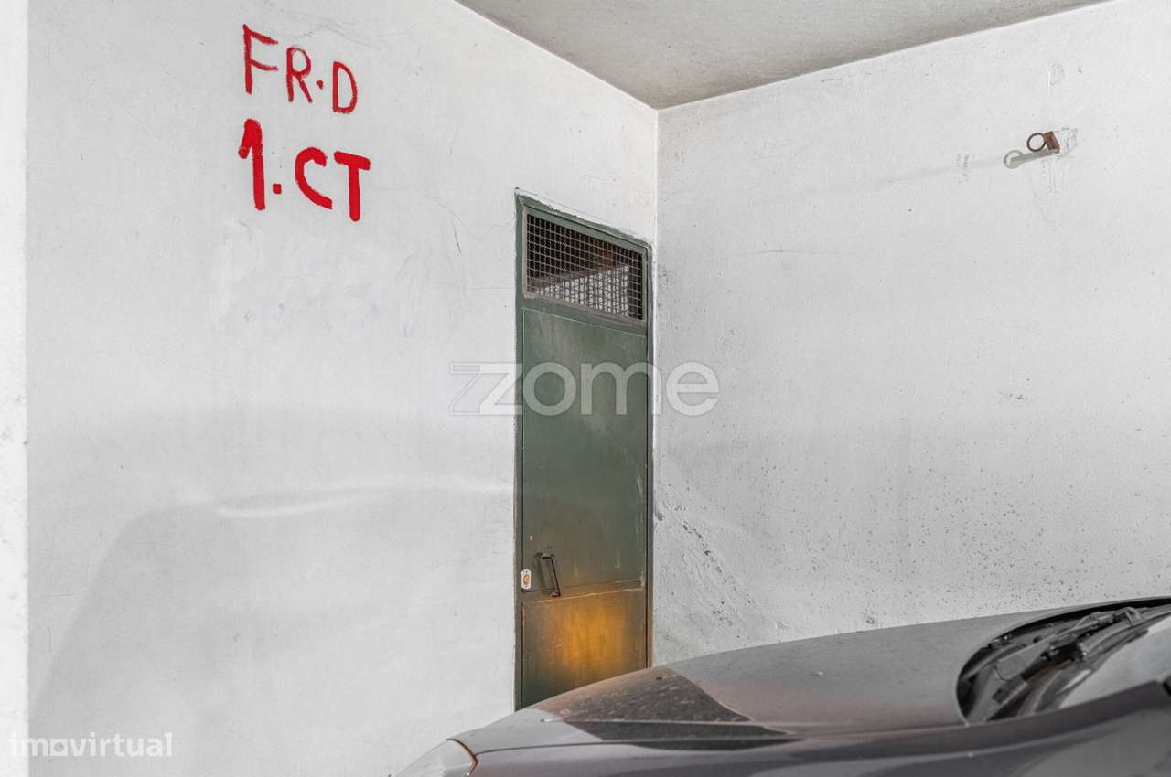 Apartamento T2 totalmente remodelado em São Lázaro - Braga-13