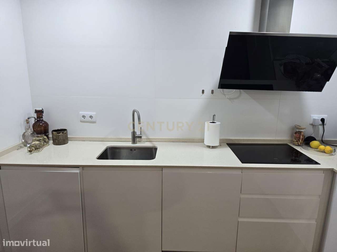 Apartamento Renovado em Santa Iria de Azoia T2 com Elevador - Grande imagem: 3/16