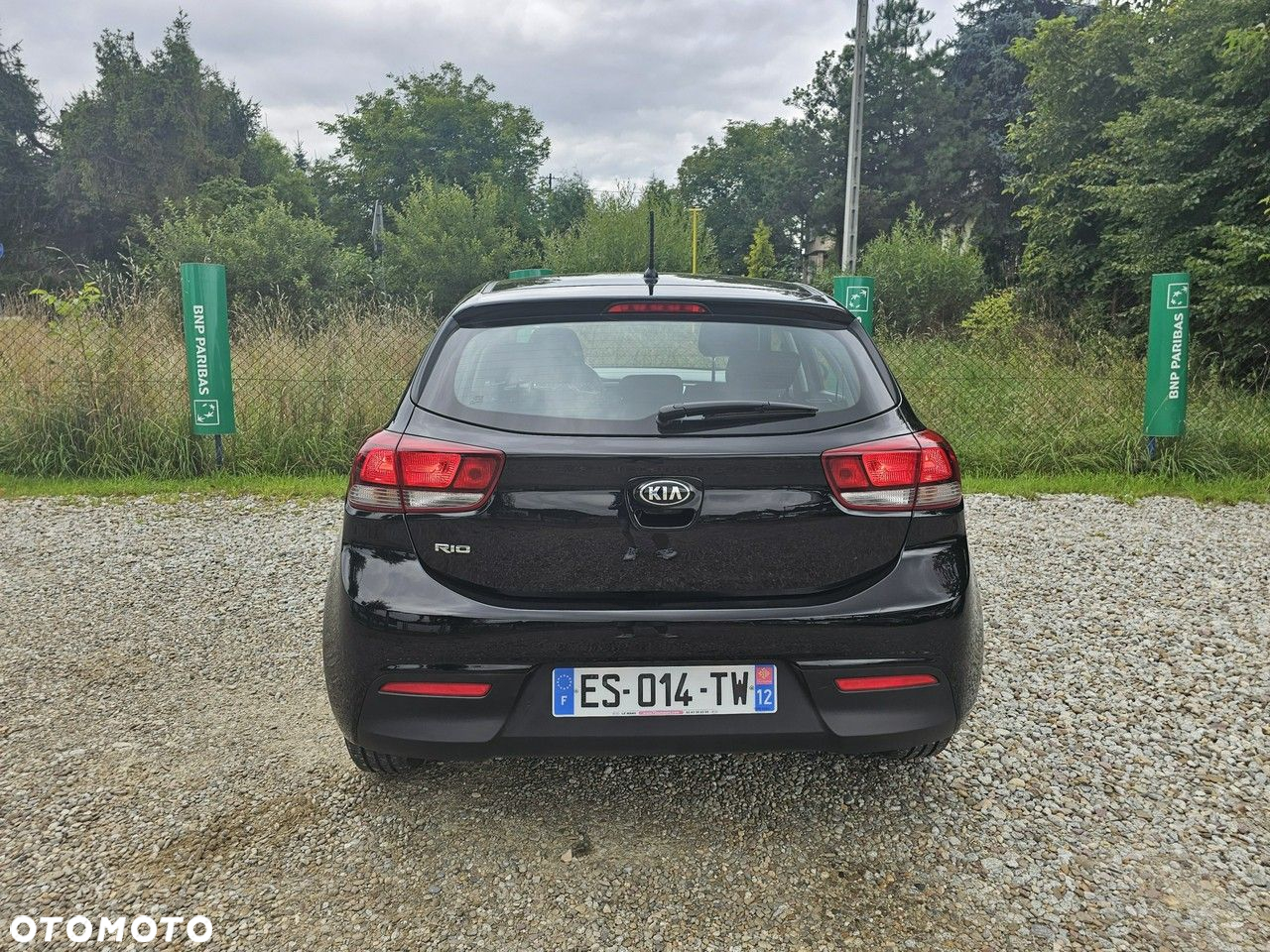 Kia Rio 1.4 L - 7