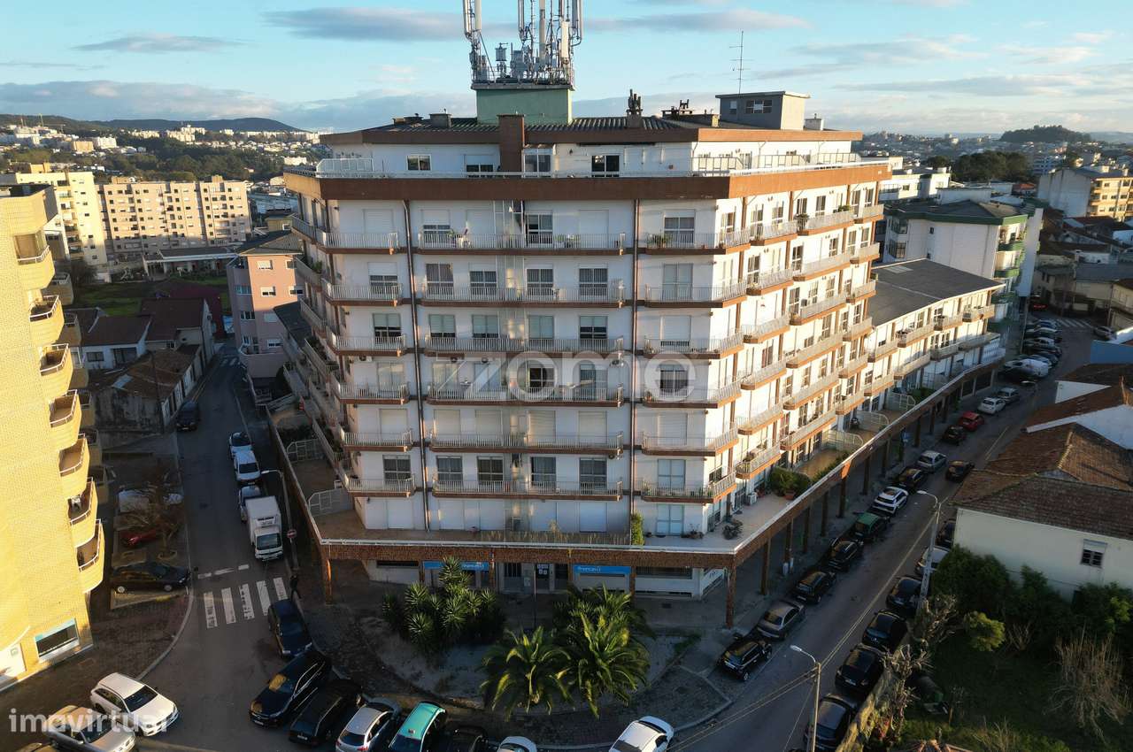 Apartamento T3 no centro de Rio Tinto - Grande imagem: 2/26