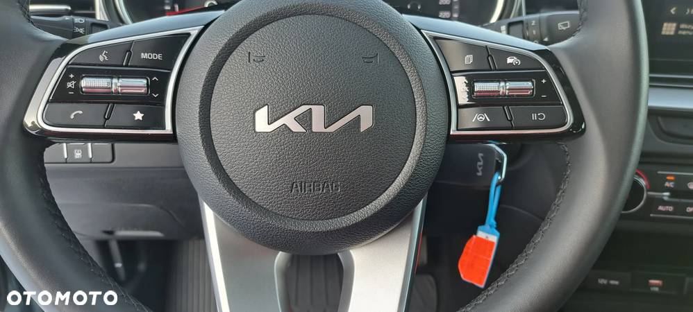 Kia Ceed 1.5 T-GDI M - 34