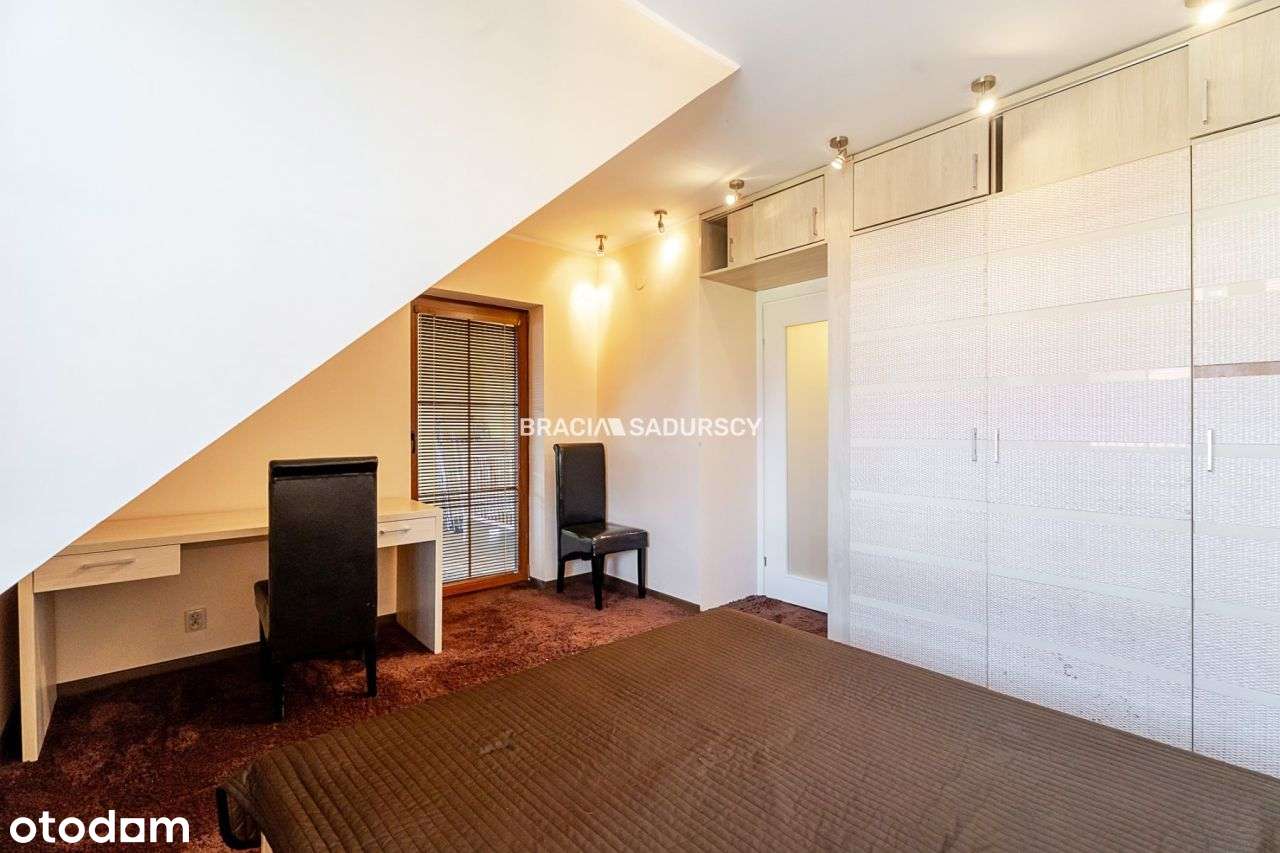 Przestronne mieszkanie z dużym tarasam / parking-11