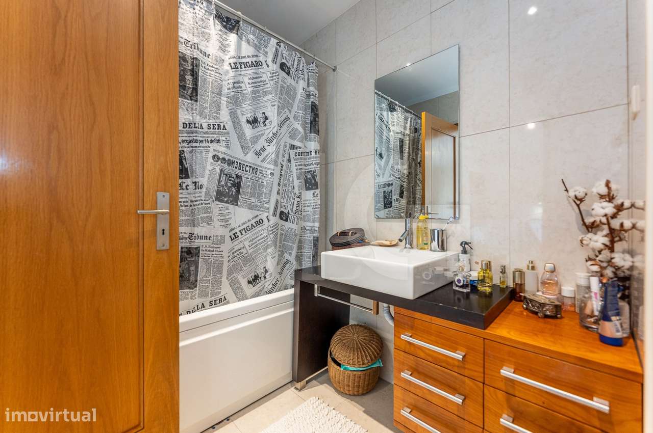 T3 Duplex com Terraço, Vistas Mar e Garagem Fechada na Madalena - Gaia-33