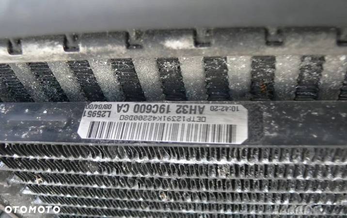 CHŁODNICA WODY KLIMY INTERCOOLER Land Rover Range Rover Sport L320 2.2d - 3