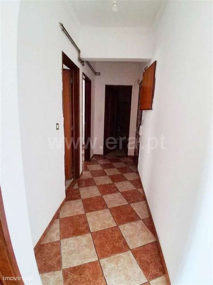 Apartamento T1; Cruz de Pau-2