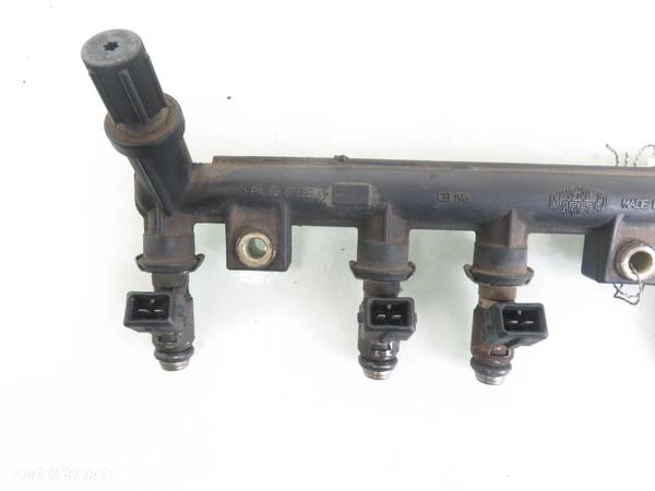 LISTWA WTRYSKOWA FIAT PANDA II 1.1 3219018301 - 3