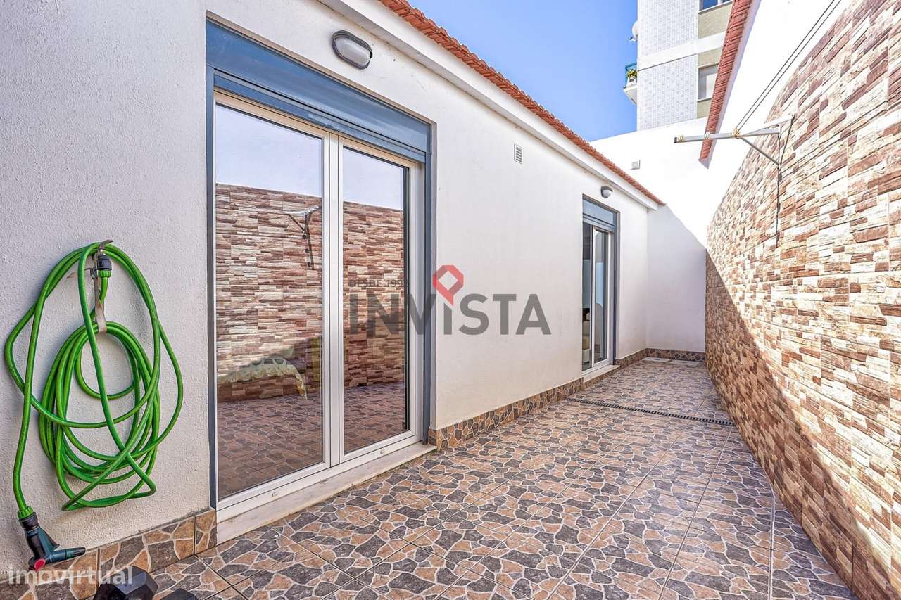 Moradia T3 Térrea com 2 Suites | Centro de Alverca-25