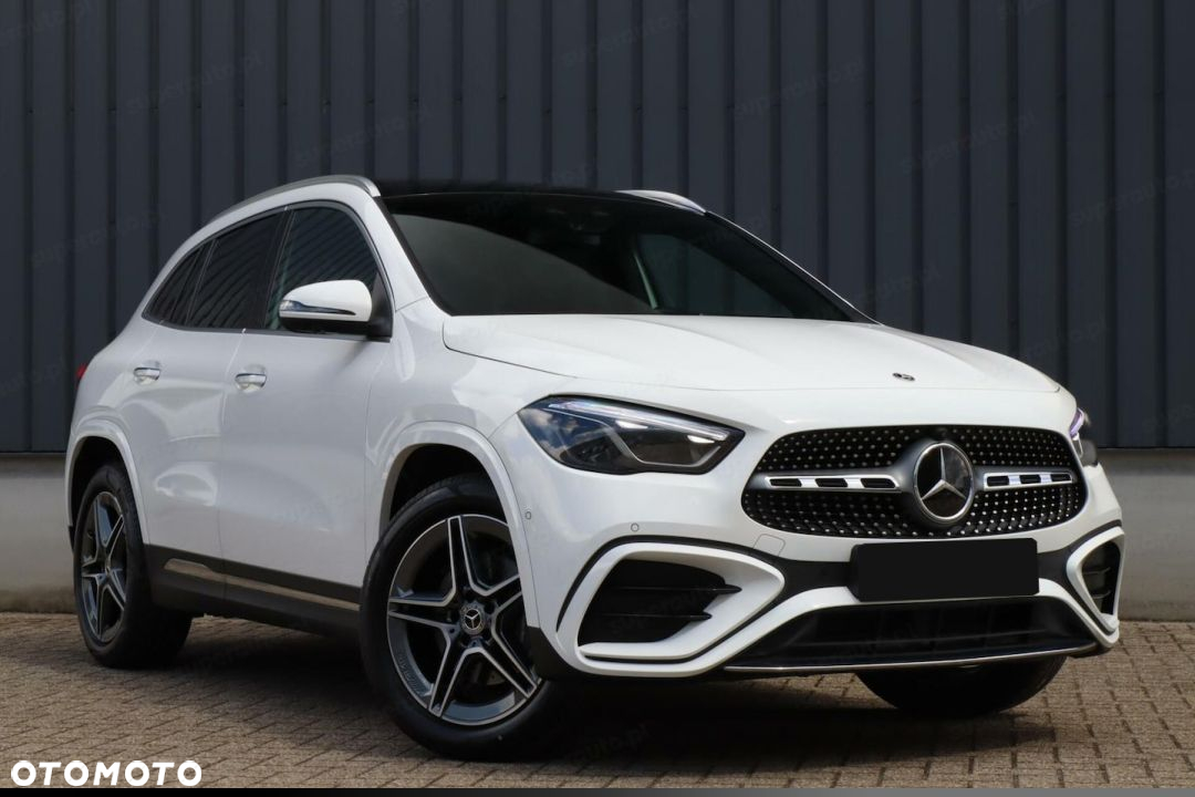 Mercedes-Benz GLA 200 AMG Line - 3