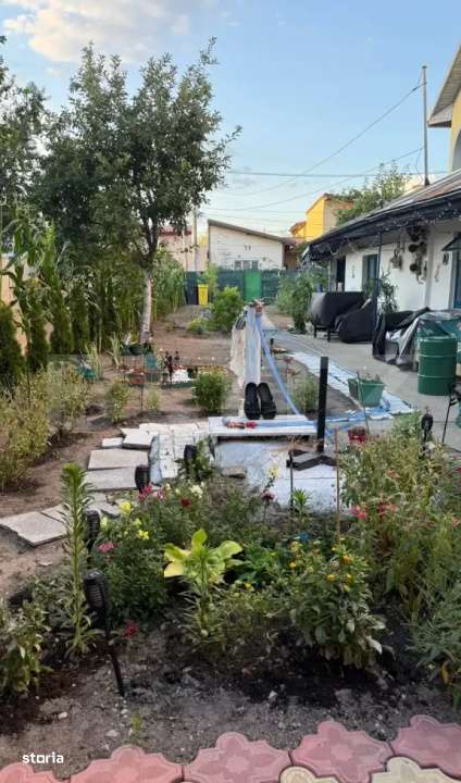 Teren 370 m² cu casa demolabila, curent, apa, gaz, canalizare, zona A - Imagine principală: 5/9