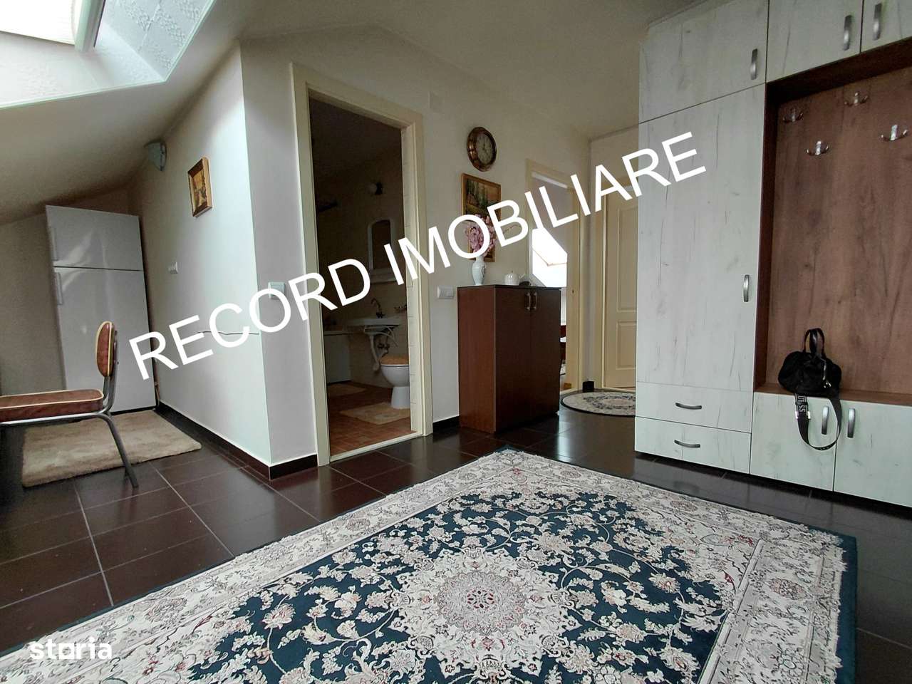 Apartament 2 cam decomandate Str.Florilor Floresti - Imagine principală: 4/10