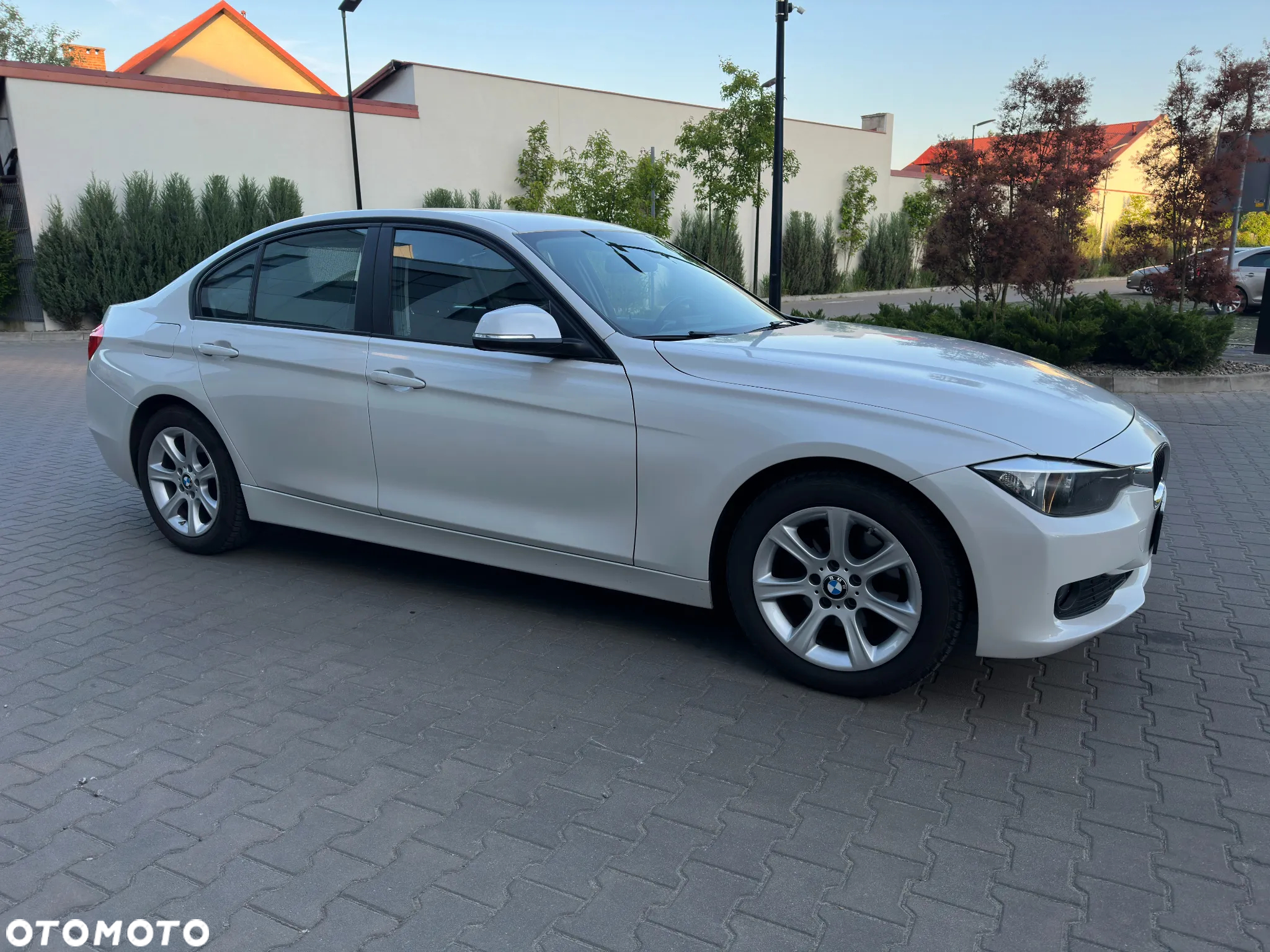 BMW Seria 3 320d - 11