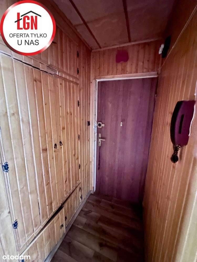 Ustawne mieszkanie z loggią w atrakcyjnej okolicy-8