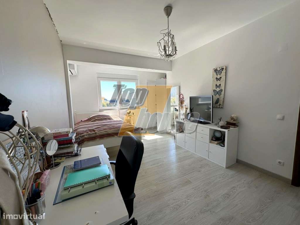 Moradia Isolada T4+1 - Vista de Mar - Charneca de Caparica-19