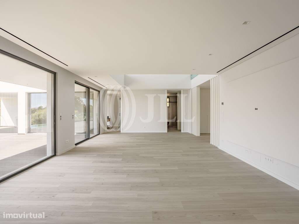 Moradia T5 +1 com jardim e piscina em Cascais - Grande imagem: 4/28