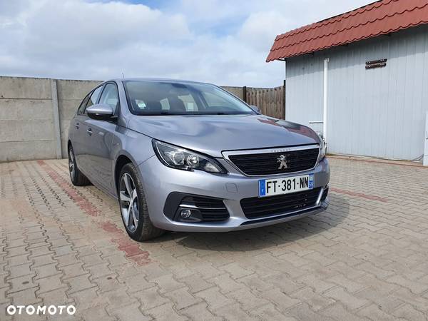 Peugeot 308 1.2 PureTech GPF Allure S&S - 2