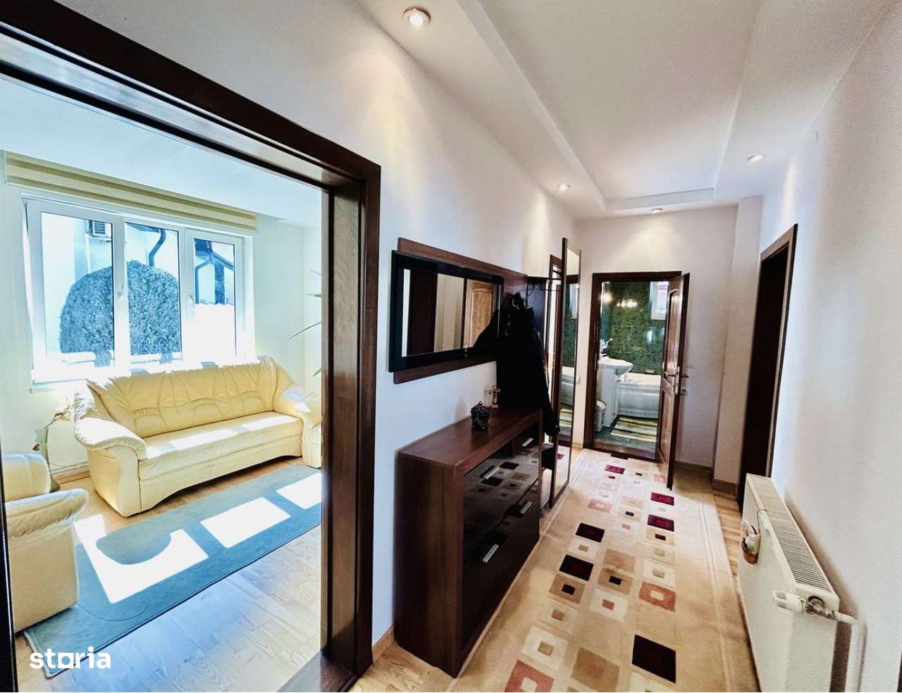 Casa individuala in Lazaret, la cheie,  pivnita, 3 intrari, garaj - Imagine principală: 5/16