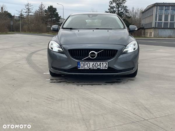 Volvo V40 T2 Kinetic - 2