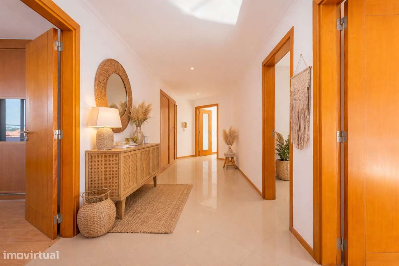 Apartamento T2 na Quinta do Conde com areas de 136m2-9