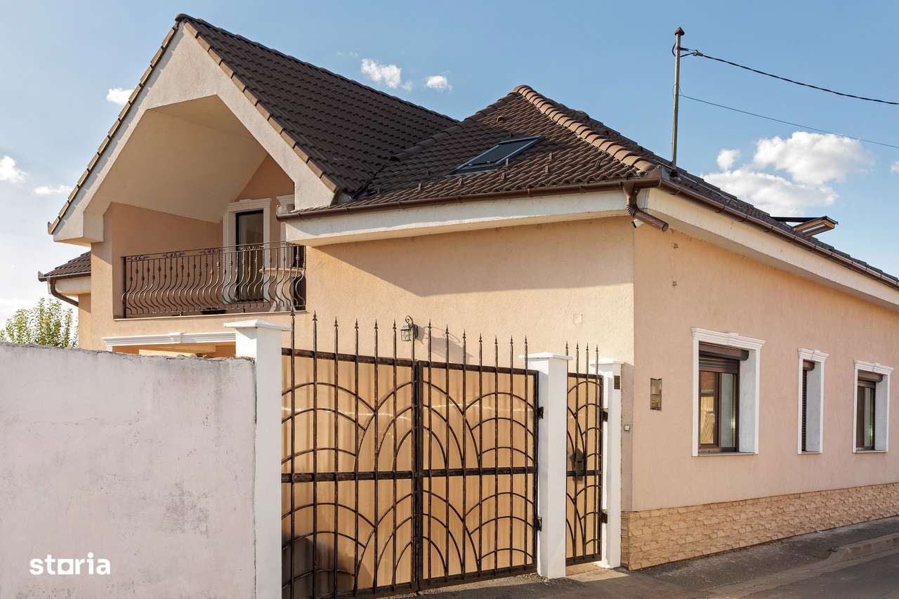 Vilă P+M, Clujului, 190 mp, teren 520 mp, singur în curte. 225 000 E - Imagine principală: 2/20