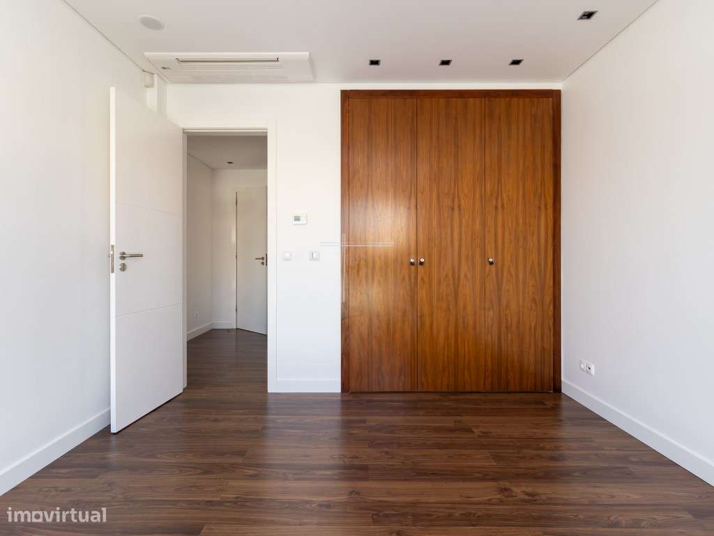 Moradia térrea com piscina salgada aquecida - Marisol-42