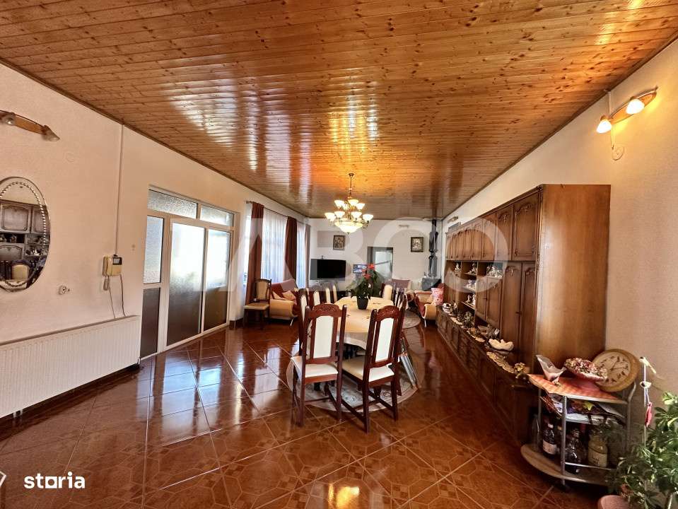 Imobil pretabil spatiu comercial D+P+1E+Pod suprafata utila 440 mp - Imagine principală: 1/19