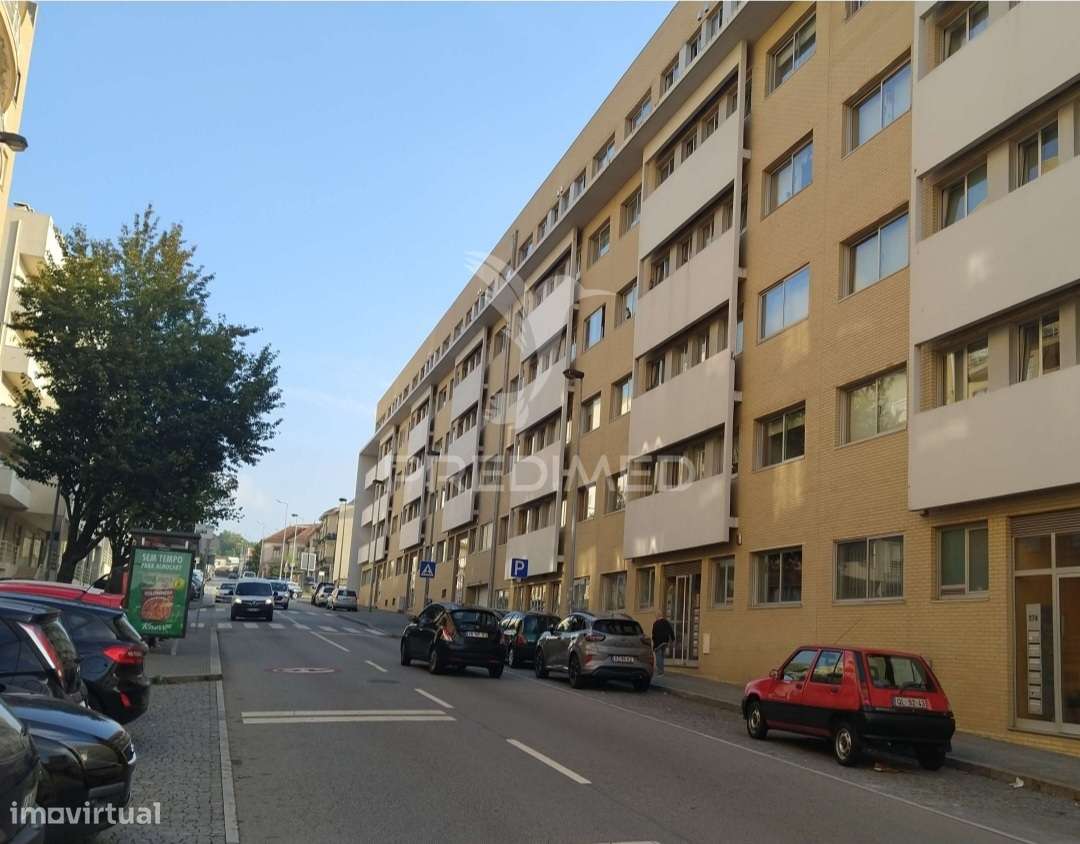 Terreno a 5 min do Hospital de S. João - Grande imagem: 3/4