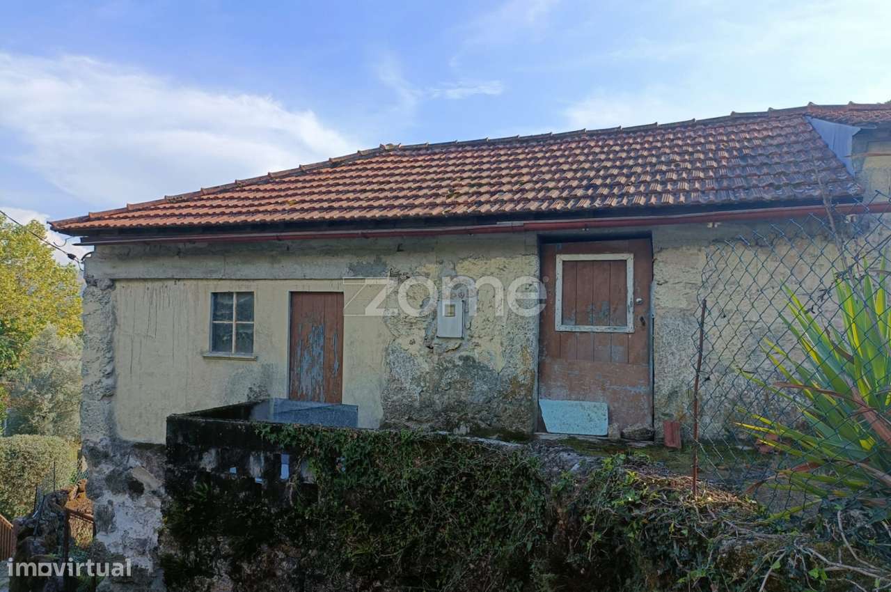 Moradia T1 para restauro em Rossas, Vieira do Minho - Grande imagem: 2/21