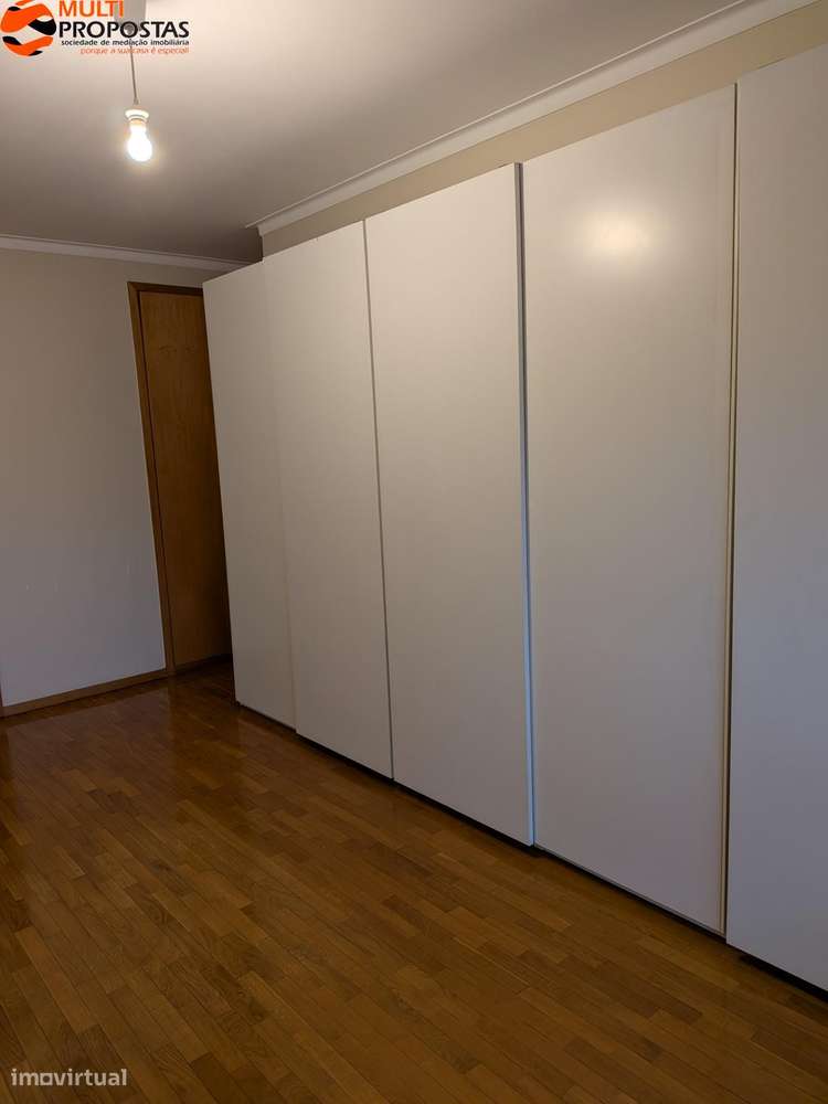 T2 C/ TERRAÇO - S. VICENTE (D.DIOGO)-32